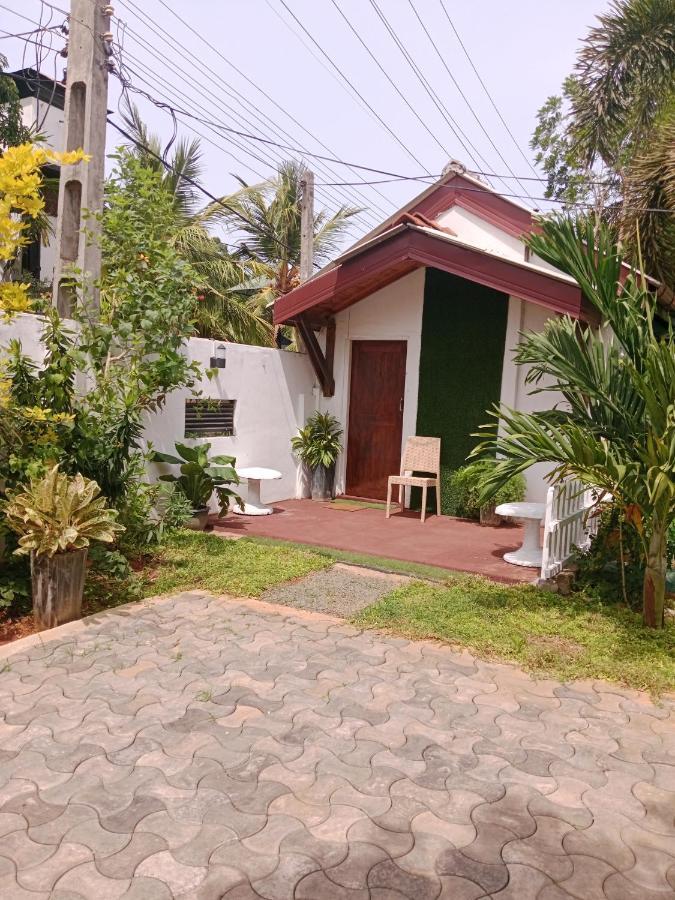 Home Stay Resort Nilaveli Exterior foto